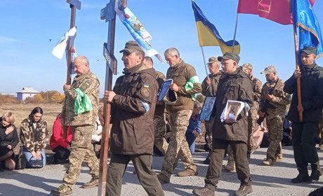 8 листопада Долинська прощається із загиблими Героями – Сергієм Оврашко та Дем’яном Стафікопуло