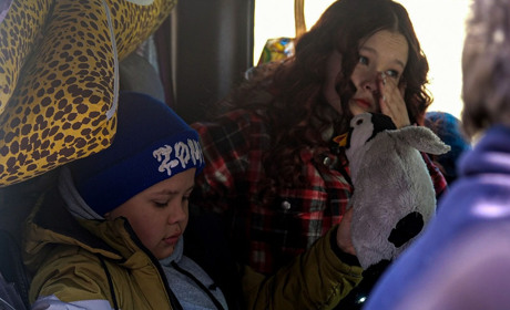 “Білі янголи” евакуювали 15 дітей у Покровському районі майже з лінії фронту