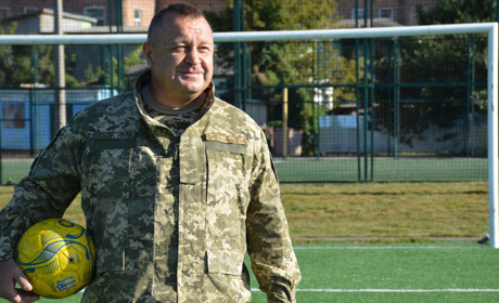 Для побратимів – «Ведмідь», для Златокраян – «Бувалий»: на щиті Сергій Чмир