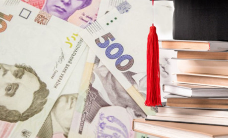 Учням платитимуть Шевченківську стипендію: хто саме і як може отримати 3 тис. грн на місяць