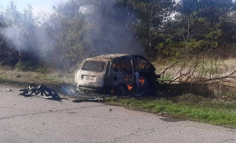 Російські терористи атакували автівку на Херсонщині: водій загинув, поранена жінка та немовля