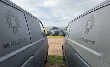 Луцький телеканал зманіпулював інформацією про автівки для ЗСУ від фонду Максима Кріппи