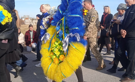 На щиті повернулися додому долинчани Василь Поліщук та Сергій Потапчук