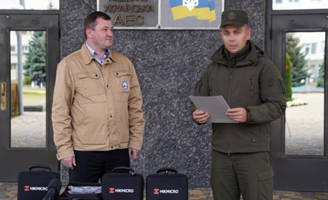 Енергоатом передав спостережні пристрої на Південноукраїнську АЕС нацгвардійцям