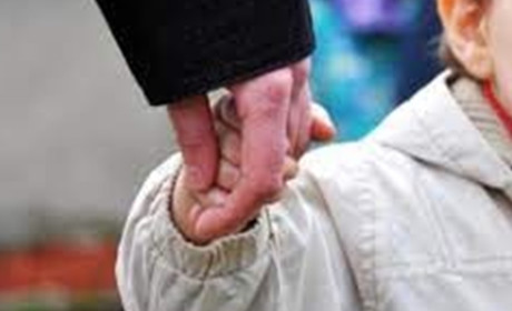 Проросійські телеграм канали Запоріжжя поширюють фейк про продаж дітей благодійним фондом Зеленської