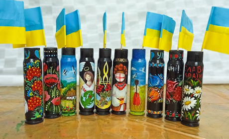 Підтримали захисників: благодійні лоти від вихованців та викладачів Кагарлицької мистецької школи