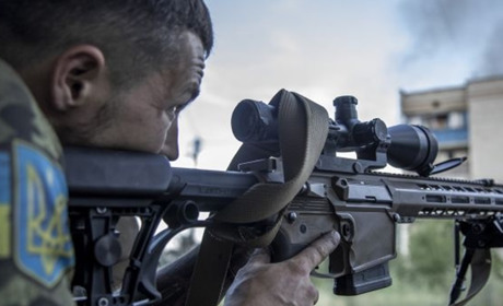 На Сватівському напрямку українські прикордонники взяли у полон російського розвідника. Відео