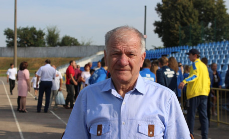 Безмежна любов до землі визначили професію та долю. Як Петро Костючок будував свої господарства