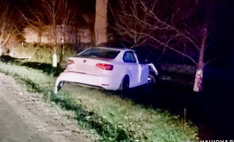 На Одещині водій збив двох пішоходів, жінка загинула на місці. Водій був у стані сп'яніння