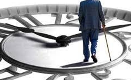 Який стаж необхідно мати для виходу на пенсію у 2024 році?