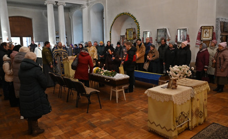 У Ніжині прощалися із старшим солдатом Вячеславом Заводовським