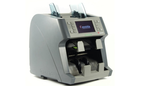 Кому варто придбати лічильник банкнот?