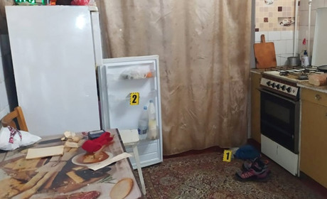 У Старокостянтинові чоловіки розпивали спиртні напої. А тоді побилися до смерті.