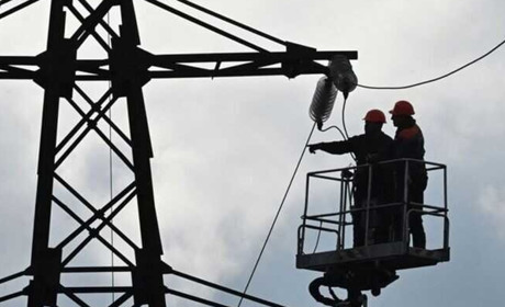 Близько 2400 абонентів на Чернігівщині через негоду вже другий день без електропостачання