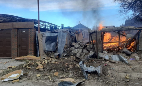 Російські окупанти вбили чоловіка та ще трьох поранили: наслідки обстрілів Нікополя