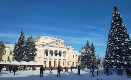 Новорічну ялинку у центрі Первомайська встановлювати не будуть: виконком