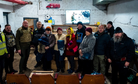 Не зважаючи на посилення обстрілів волонтери доставили гуманітарну допомогу в Гуляйполе