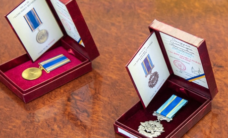 У Нікополі вручили нагороди родинам полеглих військових та захиснику України