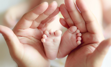 Допомога вашому немовляті: Як вирішити проблему з випорожненням?