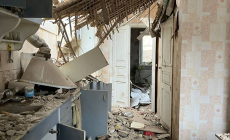 Постраждала пенсіонерка, понівечено будинки: російська армія тричі обстріляла Нікополь