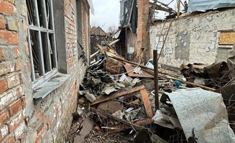 По приватних будинках та багатоповерхівках: наслідки обстрілів Нікополя армією рф за тиждень