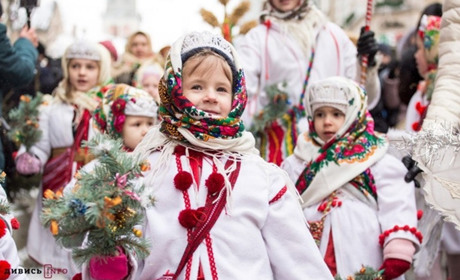 Різдвяні свята за новим календарем: коли тепер колядувати та щедрувати