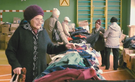 Речі, іграшки, медичні ліжка та засоби реабілітації: у Нікополь прибула допомога з Леверкузена