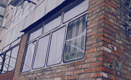 Дрон-камікадзе та удари з важкої артилерії: наслідки російських обстрілів по Нікополю