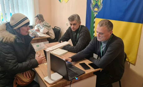19 грудня переселенців з Луганщини консультуватиме Пенсійний фонд. Куди приходити