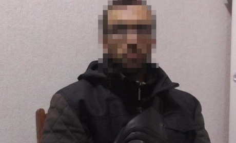 Жителя Дніпропетровщини підозрюють у неодноразовому ґвалтуванні малолітньої доньки співмешканки