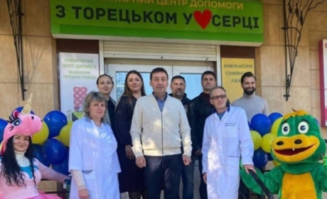 Для переселенців з Торецька у чотирьох містах відкриті медичні хаби. Яку допомогу там можна отримати