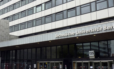 Студенти Берліна проводять опитування серед новокаховчан