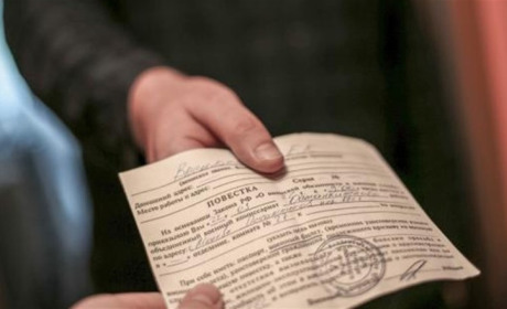 В Покровському районі розпочали масово видавати повістки. Подробиці