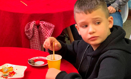 Подарунок власноруч: у Старокостянтинові діти розписували імбирні пряники