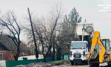 У Лисівському старостинському окрузі відновлюють аварійну ділянку дороги