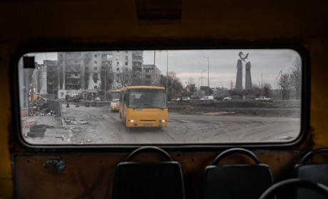 Евакуація з Авдіївки: чому люди відмовляються рятувати своє життя?