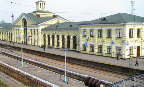 Поїде за новим графіком. Від 25 грудня потяг "Слов’янськ - Лозова" змінює час відправлення