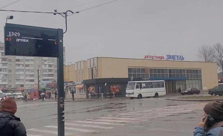 Звягель: встановили перше електронне табло для громадського транспорту