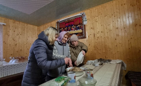 Співати і волонтерити – разом! У П’ядиківцях Неполоковецької ТГ облаштовують соціальну трапезну