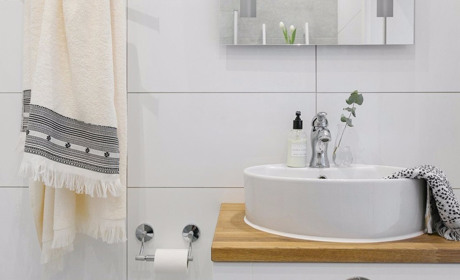 Практичные и стильные: как выбрать идеальные накладные раковины для ванной комнаты