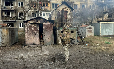 Окупанти атакували 11 населених пунктів Донеччини. В Торецькій громаді зруйновані чотири будинки