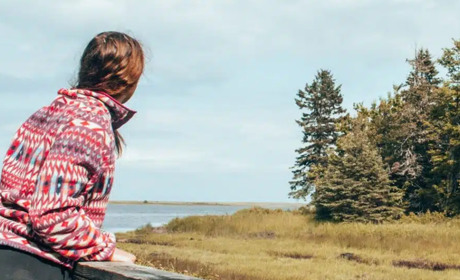 Спортивний шик: інтеграція жіночих флісів у повсякденний гардероб мандрівниць