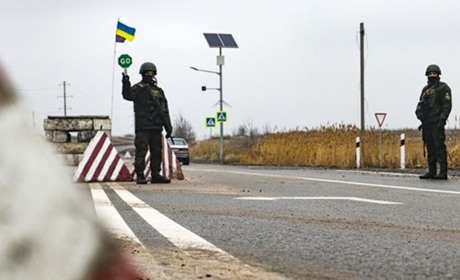 Особливий режим в’їзду та перевірка документів і речей: у Кам’янському районі створили комендатури