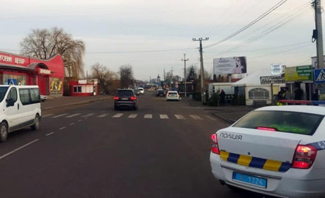 У Старокостянтинові у переддень нового року сталася ДТП. Є потерпіла