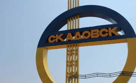 "Плюнули в душу". Як українці відреагували на ролик "Квартал 95" про скадовчанку