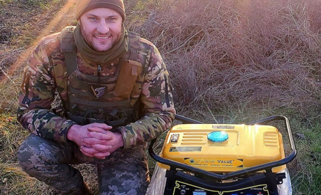 Бійці 79 ОДШ бригади дякують підприємцям з Долинщини за придбаний генератор