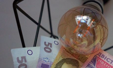 Борги за світло: "Полтаваобленерго" відключатиме електроенергію частині населення