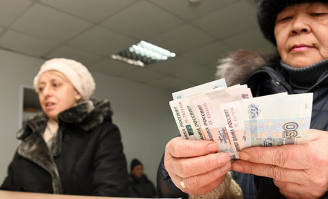 Окупаційна влада лівобережної Херсонщини підтвердила проблеми з виплатою пенсій