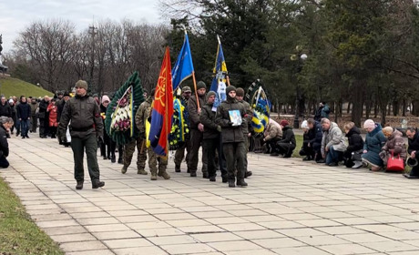 У Жовтих Водах попрощались із полеглим на війні земляком Ігорем Шиловичем
