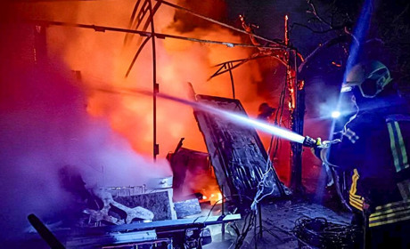 У селі Дачному на Одещині загорілася будівля, неподалік від сільської ради